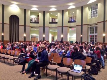 B3zxBOlCQAEEqeO.jpg-large